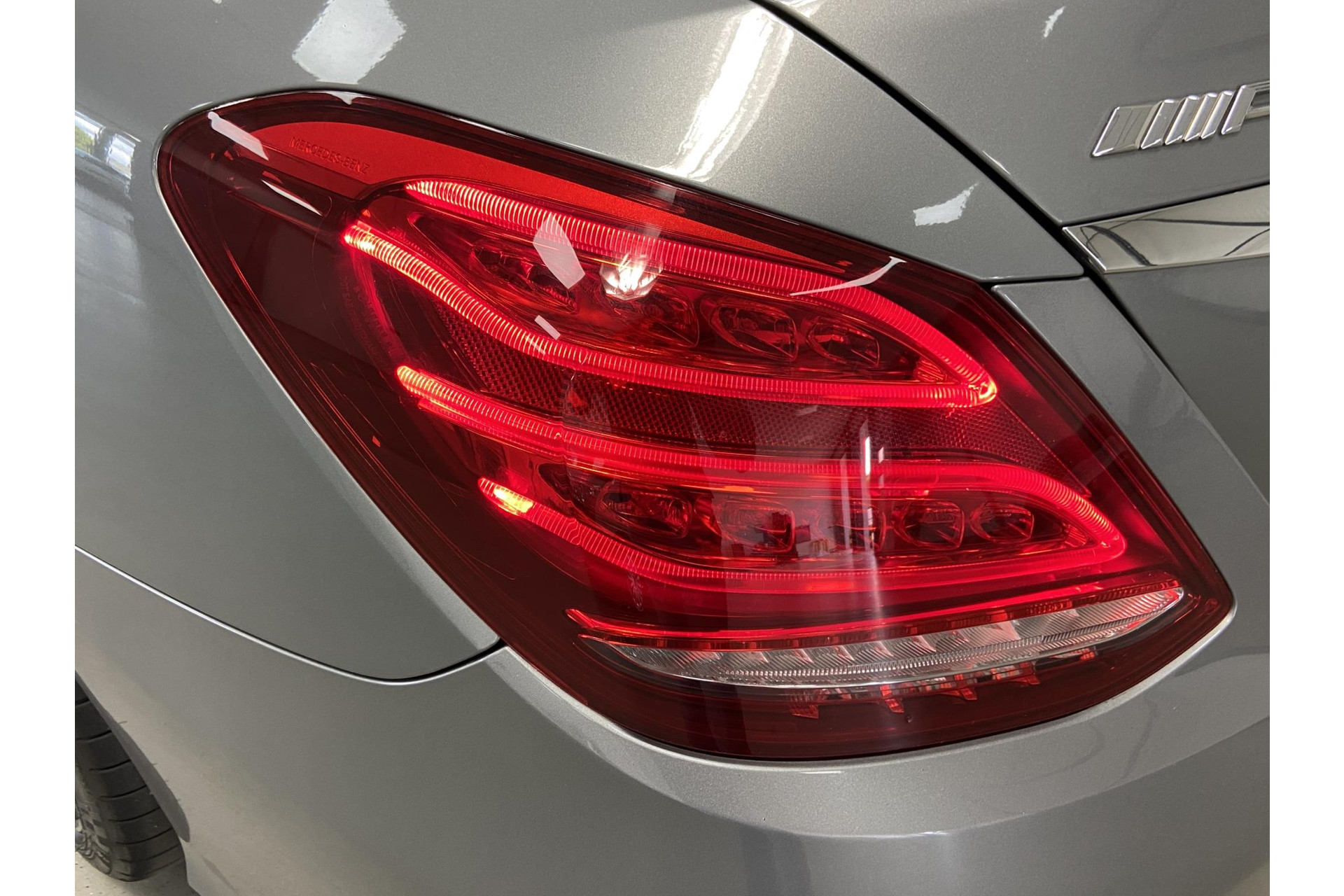 Mercedes-Benz C-Klasse C63S C63 63 S AMG*HUD*IWC*PANO*LED*CARBON*DISTR+